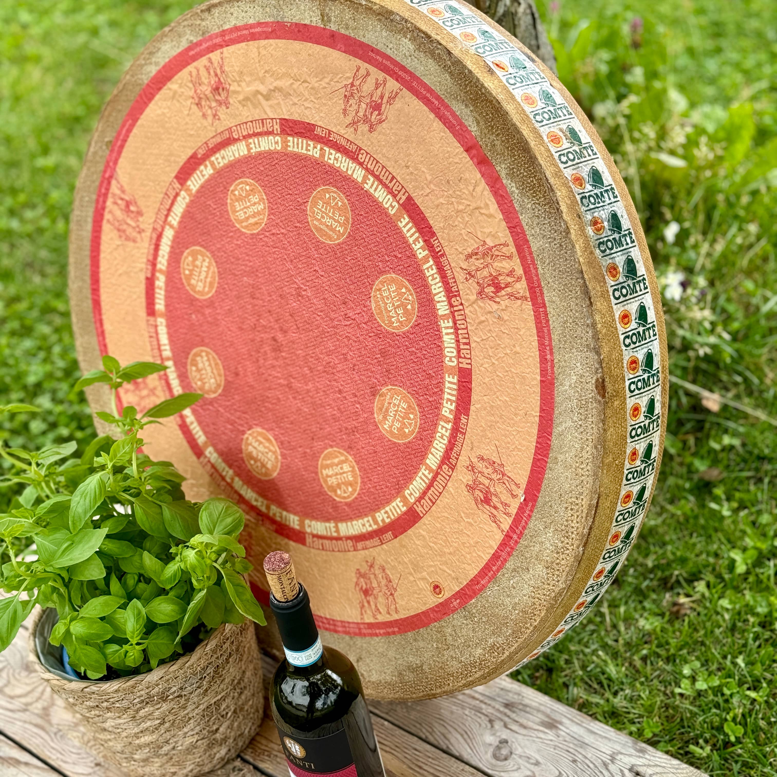 COMTÉ - Marcel Petit COMTÉ - Marcel Petit